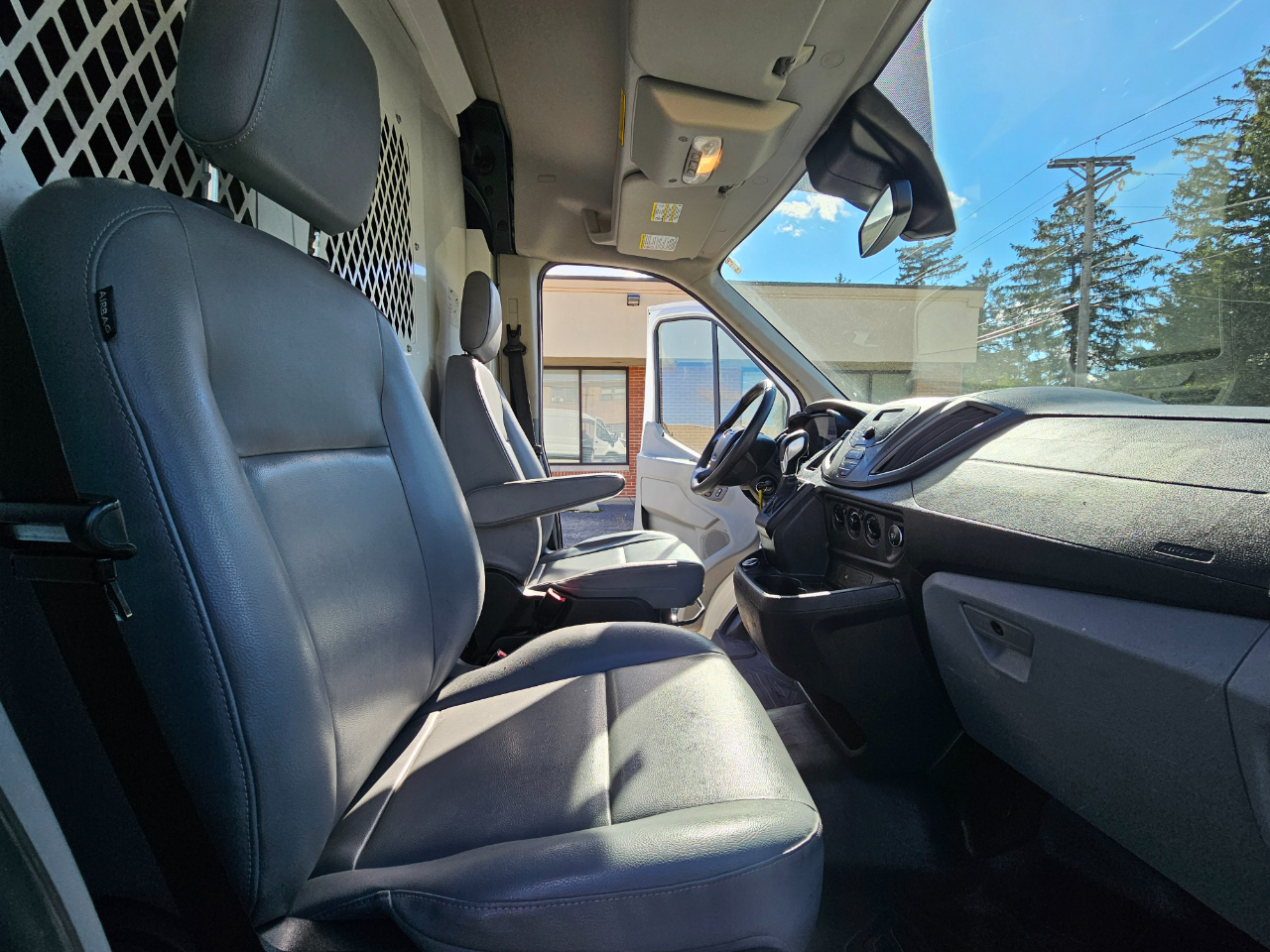 Ford Transit Van T-350 148" Med Rf 9500 GVWR Sliding RH Dr 2018