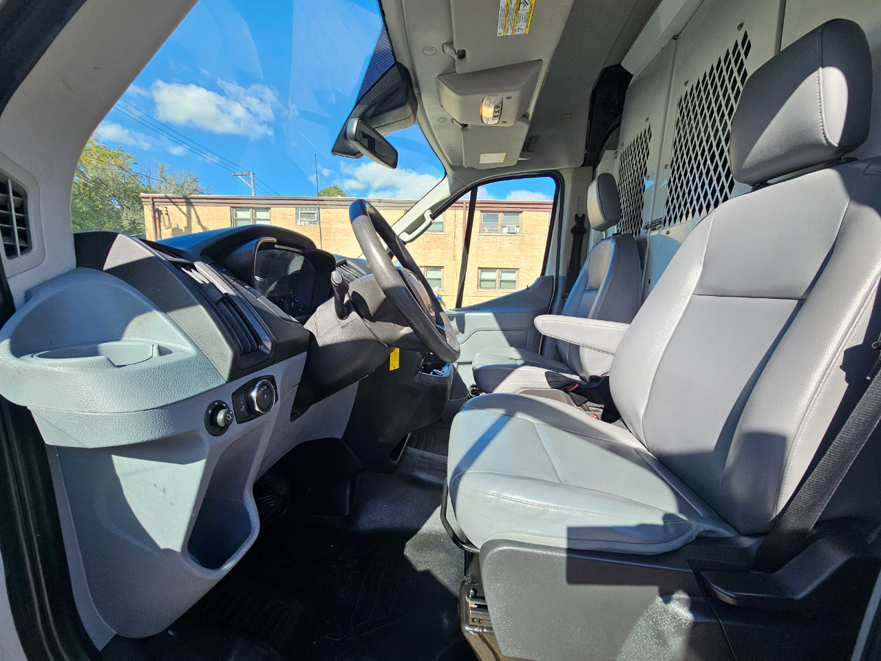 Ford Transit Van T-350 148" Med Rf 9500 GVWR Sliding RH Dr 2018