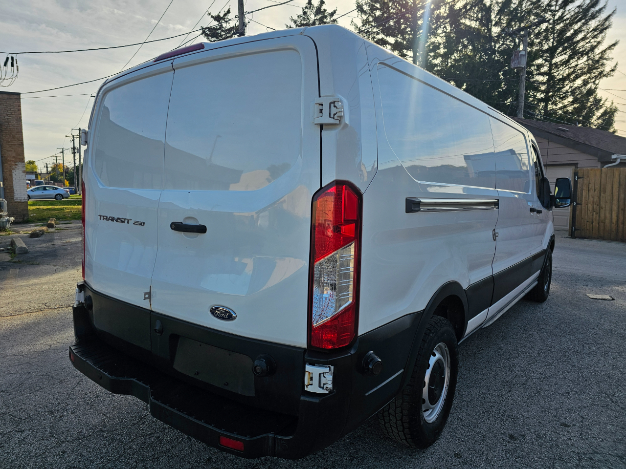 Ford Transit Van T-250 148" Low Rf 9000 GVWR Sliding RH Dr 2019