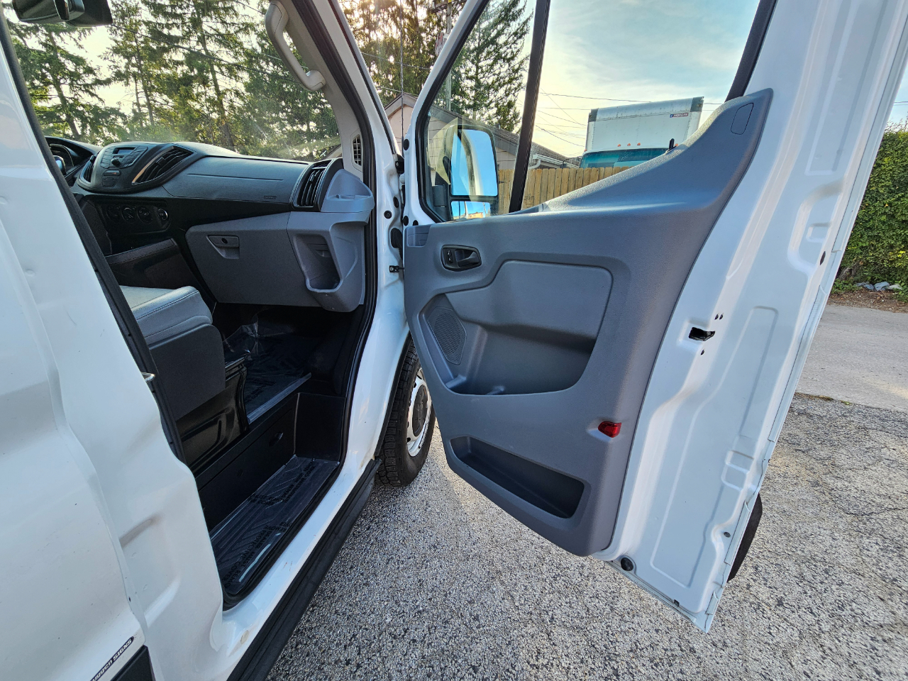 Ford Transit Van T-250 148" Low Rf 9000 GVWR Sliding RH Dr 2019