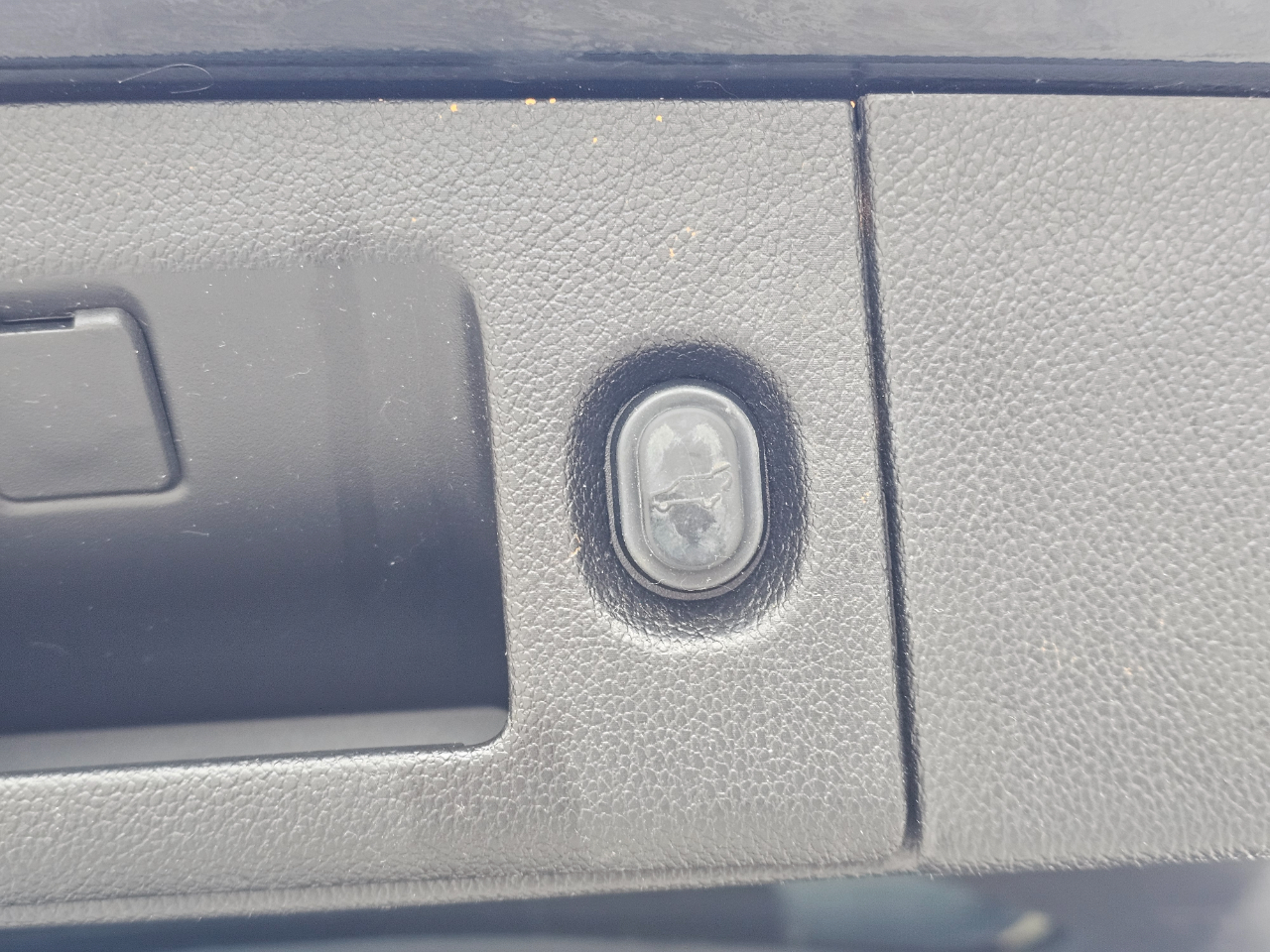 GMC Yukon XL 4WD 4dr SLT 2016