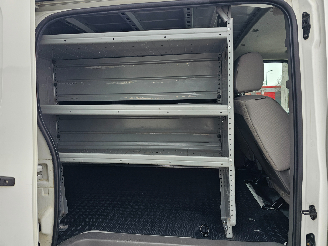 Nissan NV Standard Roof 2500 V6 S 2016