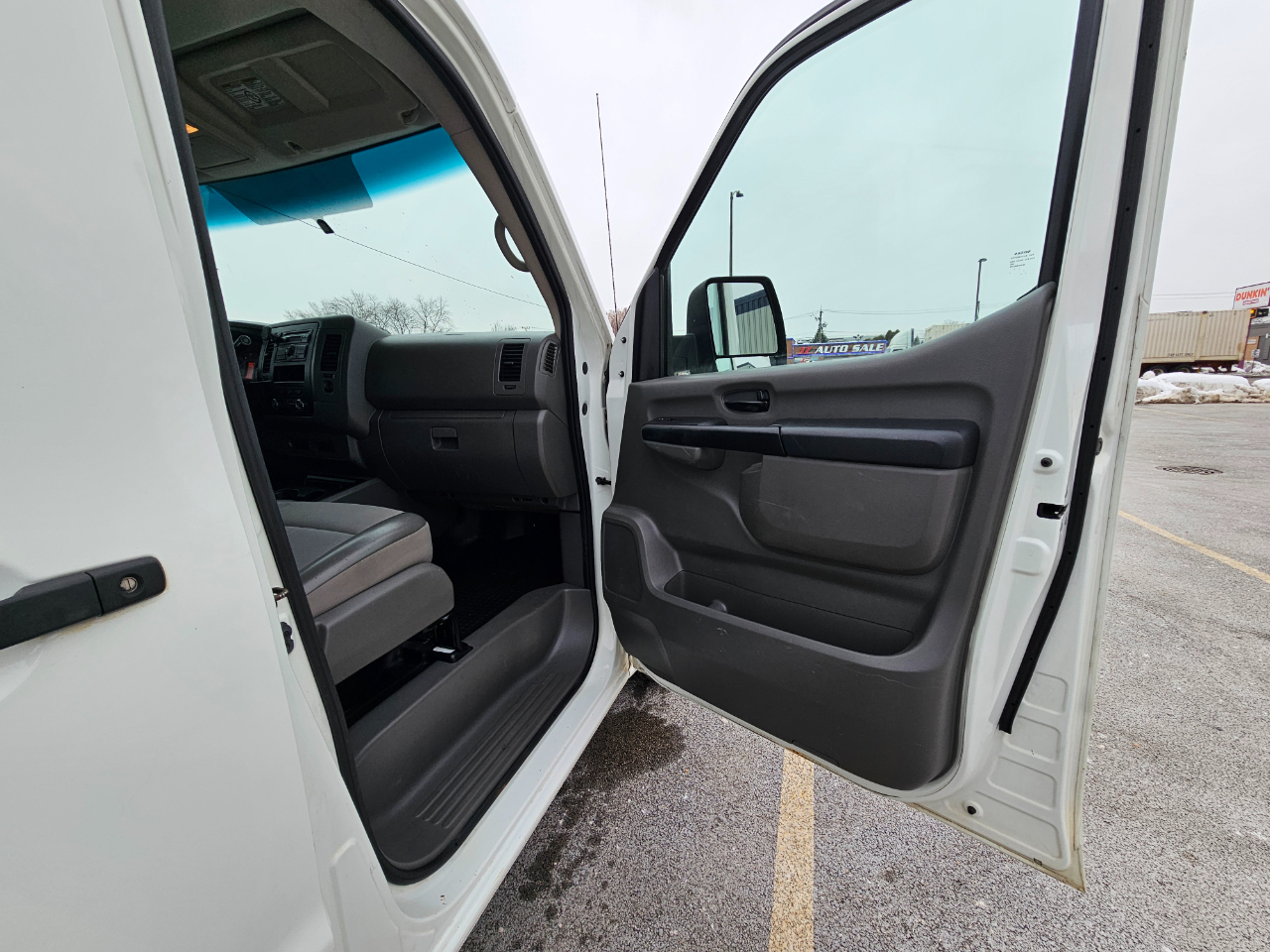 Nissan NV Standard Roof 2500 V6 S 2016