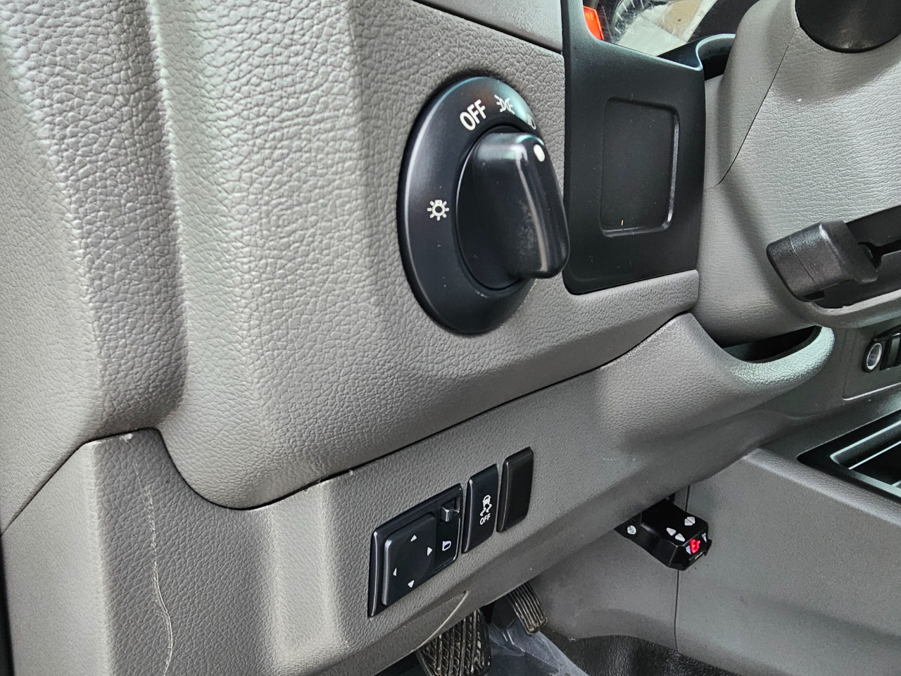 Nissan NV Standard Roof 2500 V6 S 2016