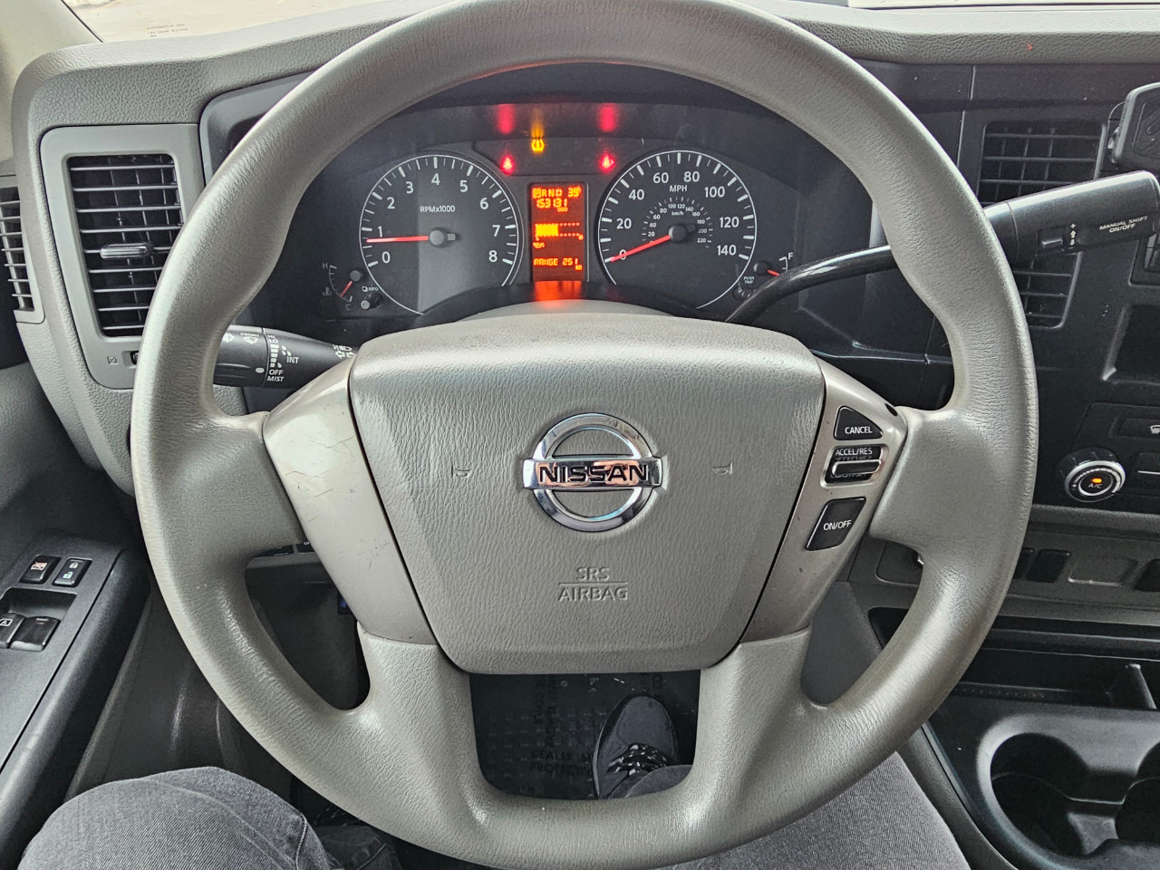 Nissan NV Standard Roof 2500 V6 S 2016