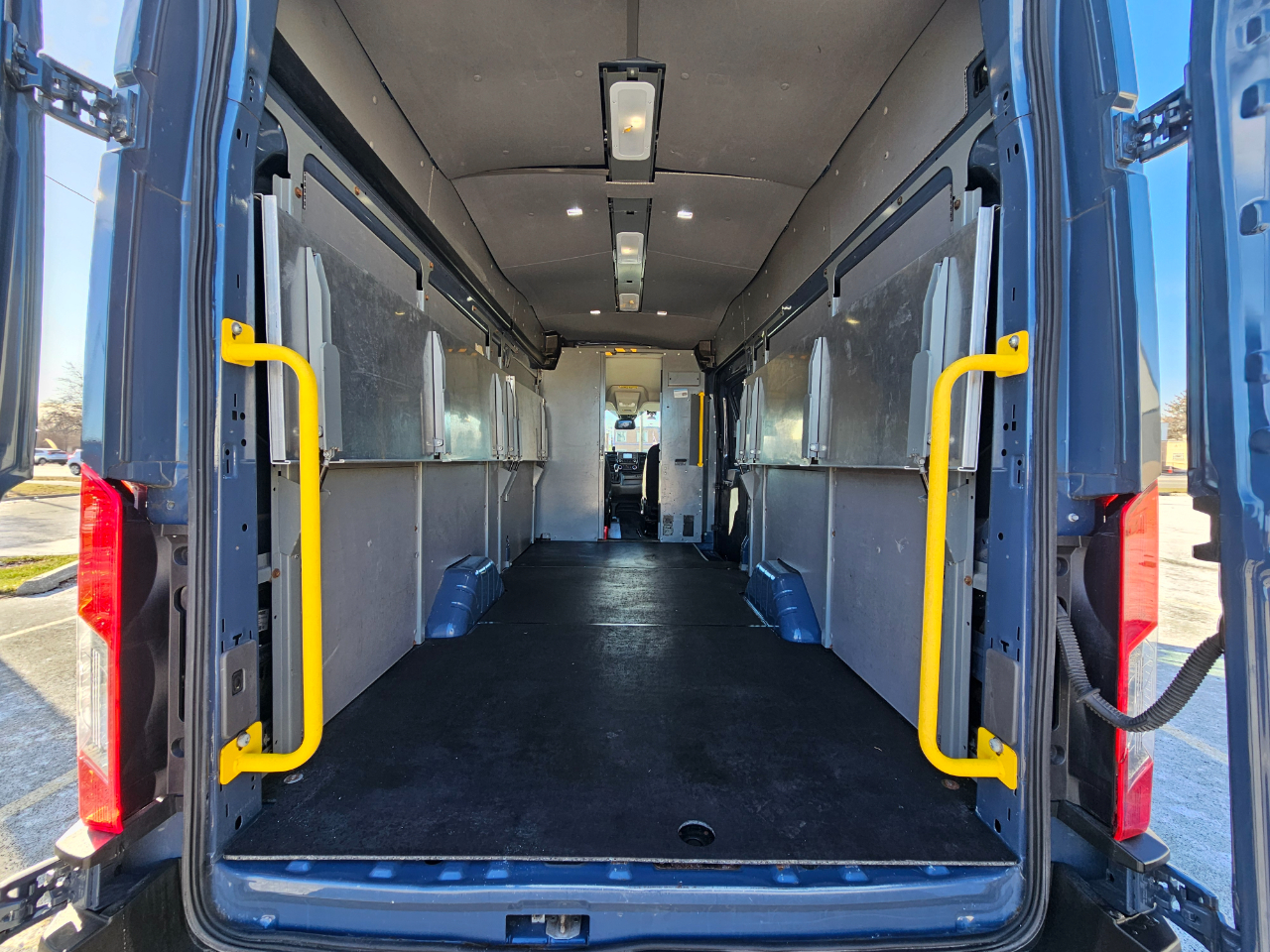 Ford Transit Cargo Van T-250 148" EL Hi Rf 9070 GVWR RWD 2020