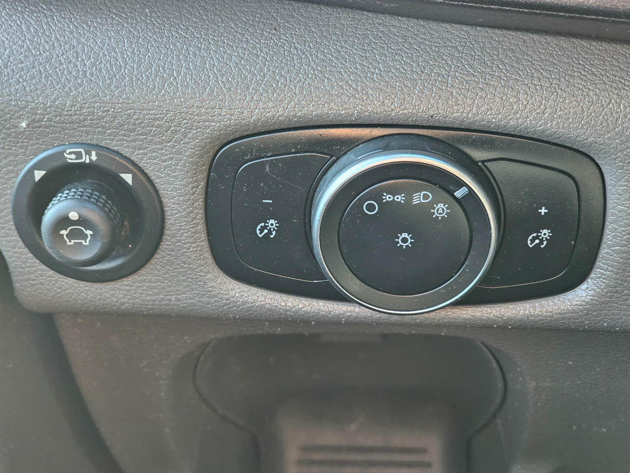 Ford Transit Cargo Van T-250 148" EL Hi Rf 9070 GVWR RWD 2020