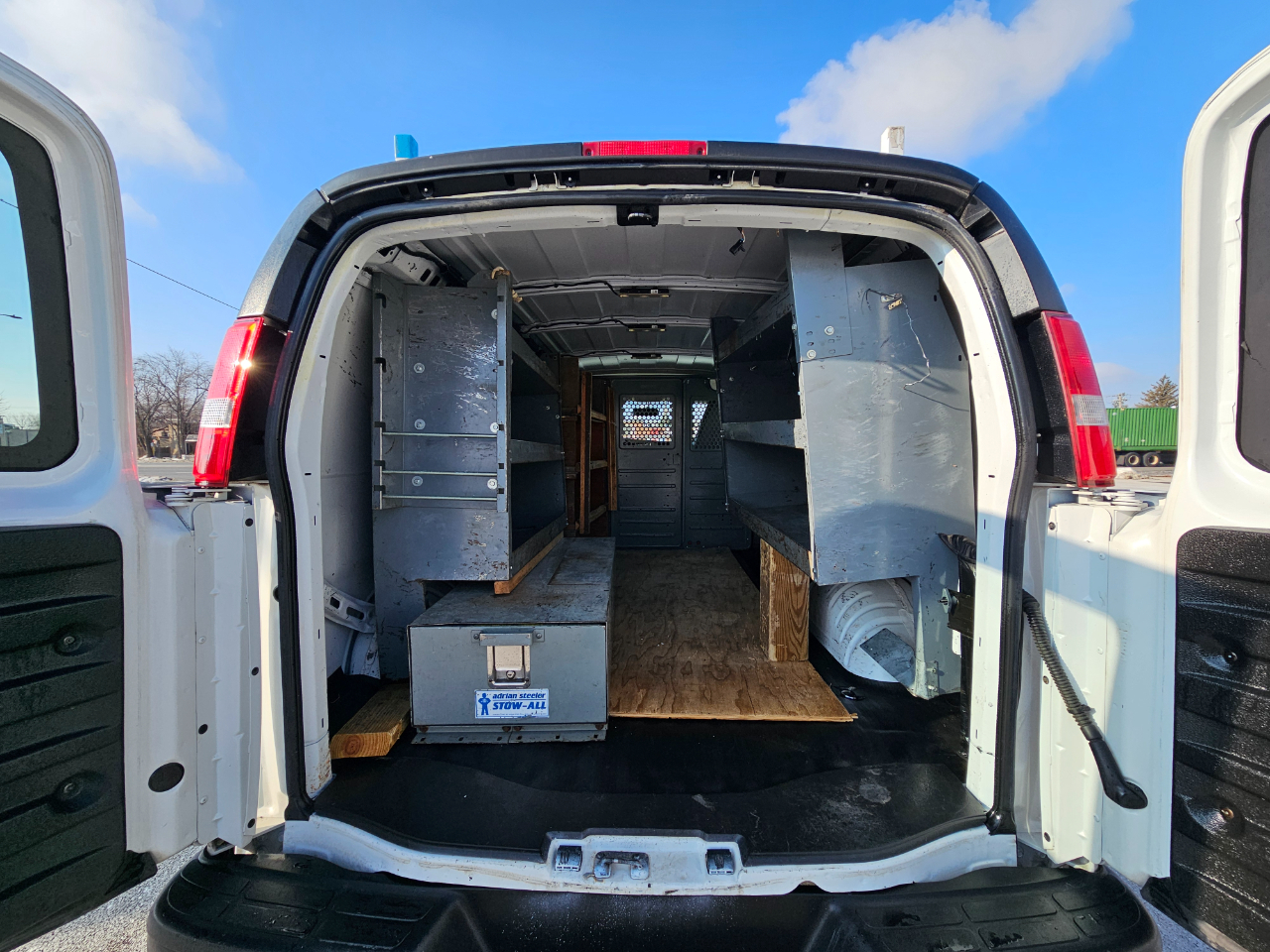 Chevrolet Express Cargo Van RWD 2500 135" 2017