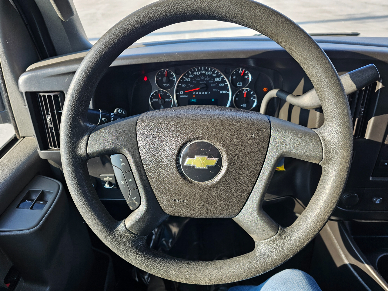 Chevrolet Express Cargo Van RWD 2500 135" 2017