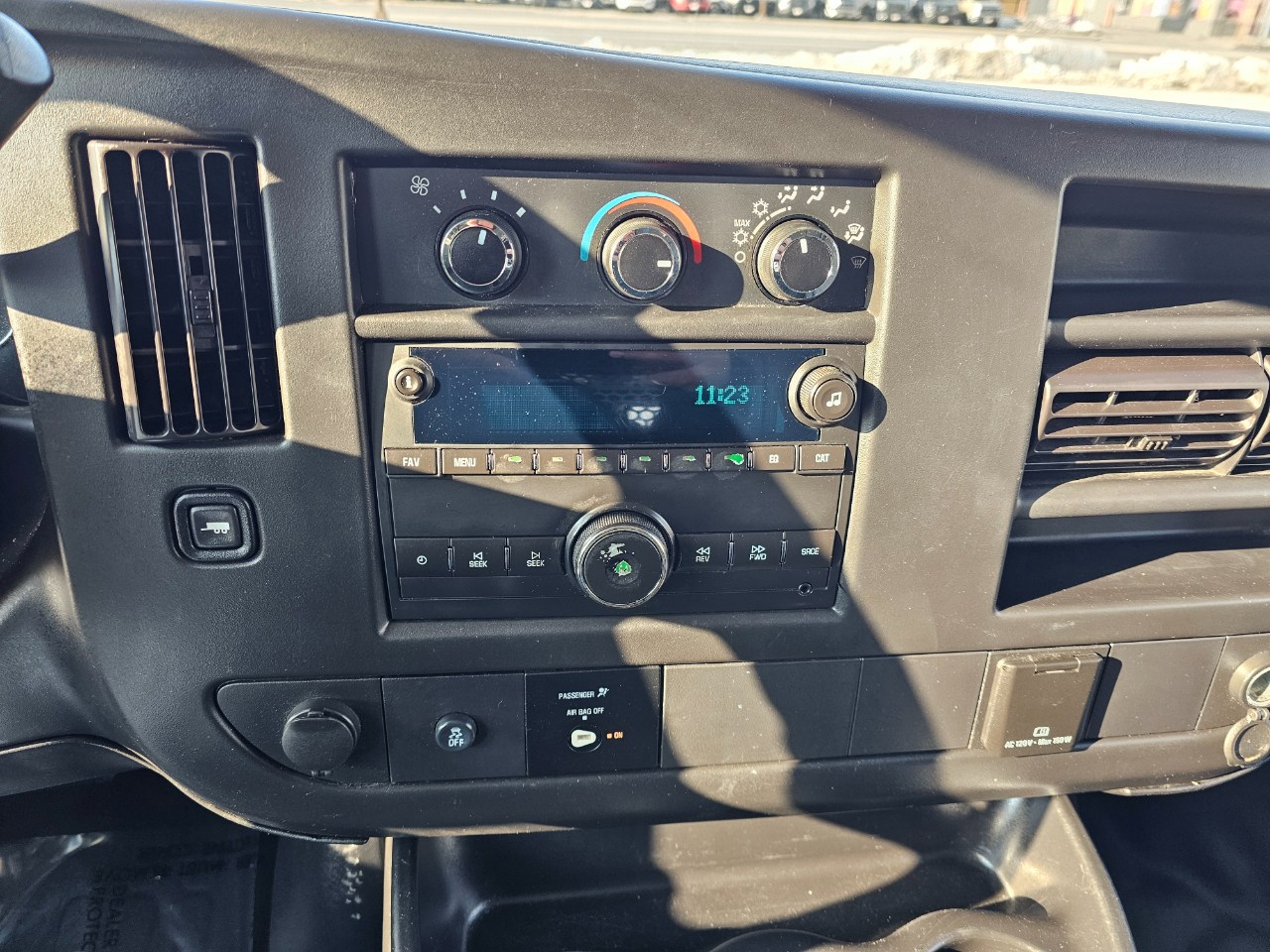 Chevrolet Express Cargo Van RWD 2500 135" 2017