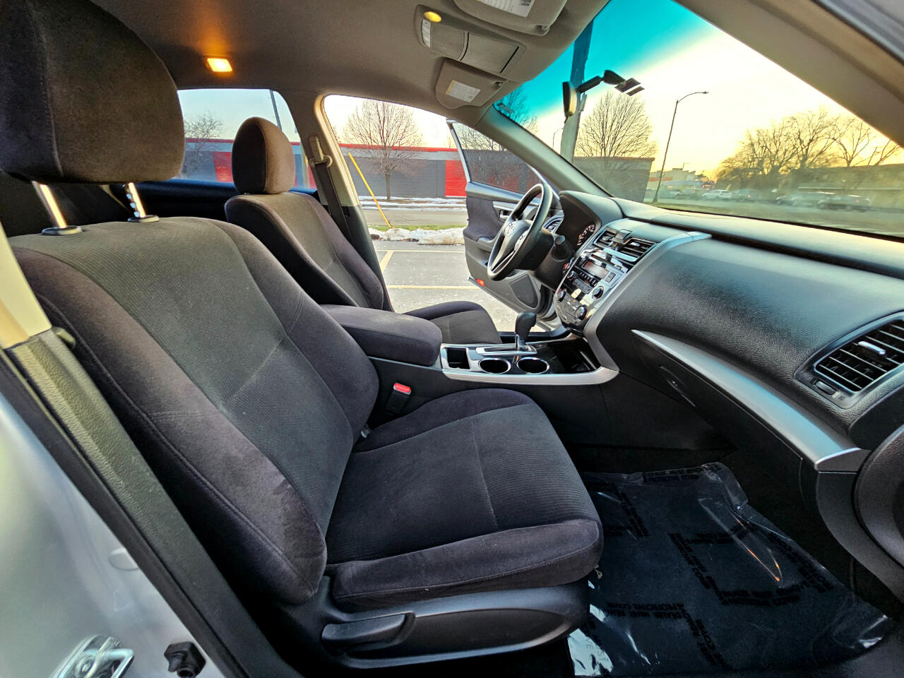 Nissan Altima 4dr Sdn I4 2.5 S 2013