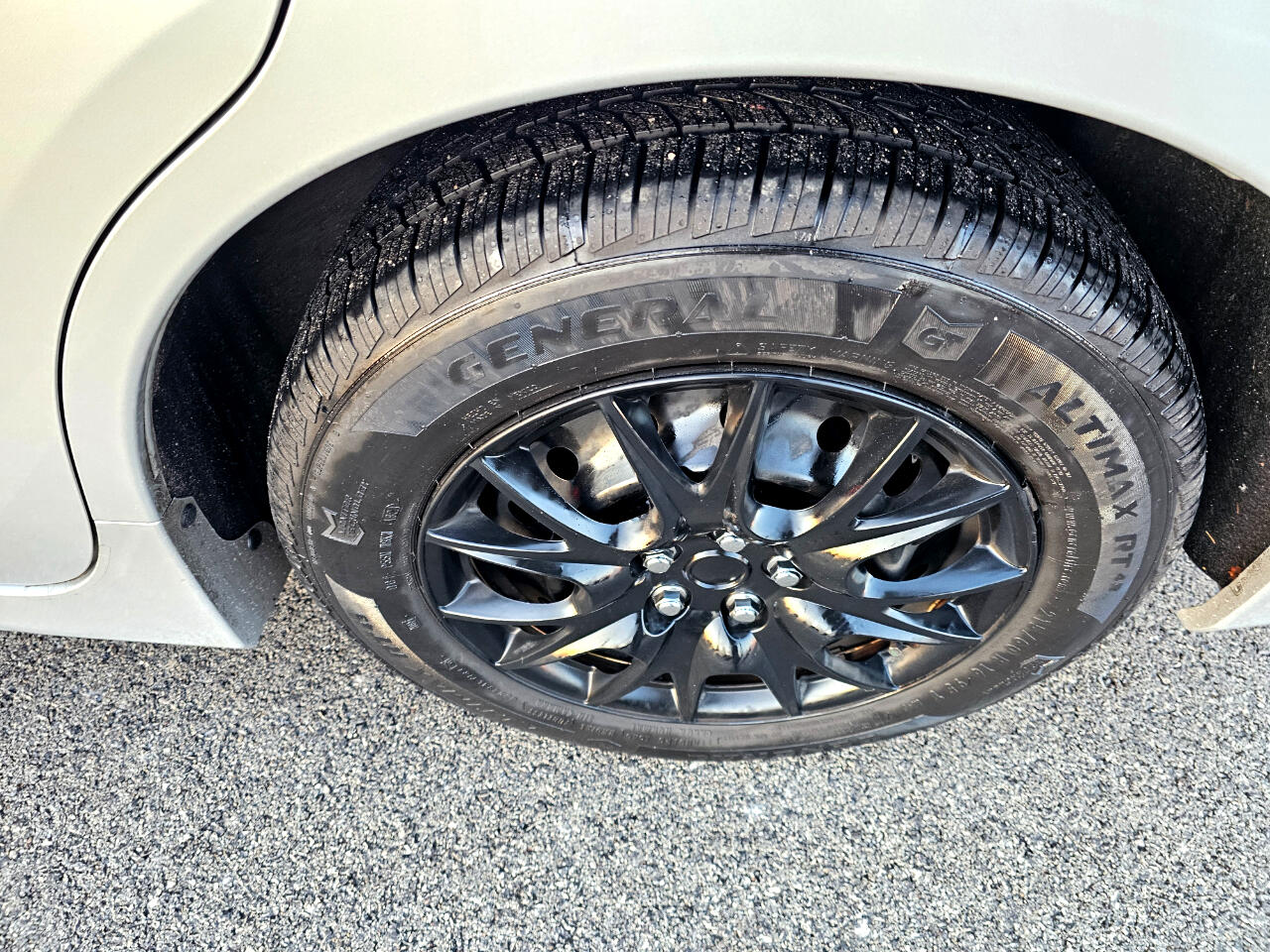 Nissan Altima 4dr Sdn I4 2.5 S 2013