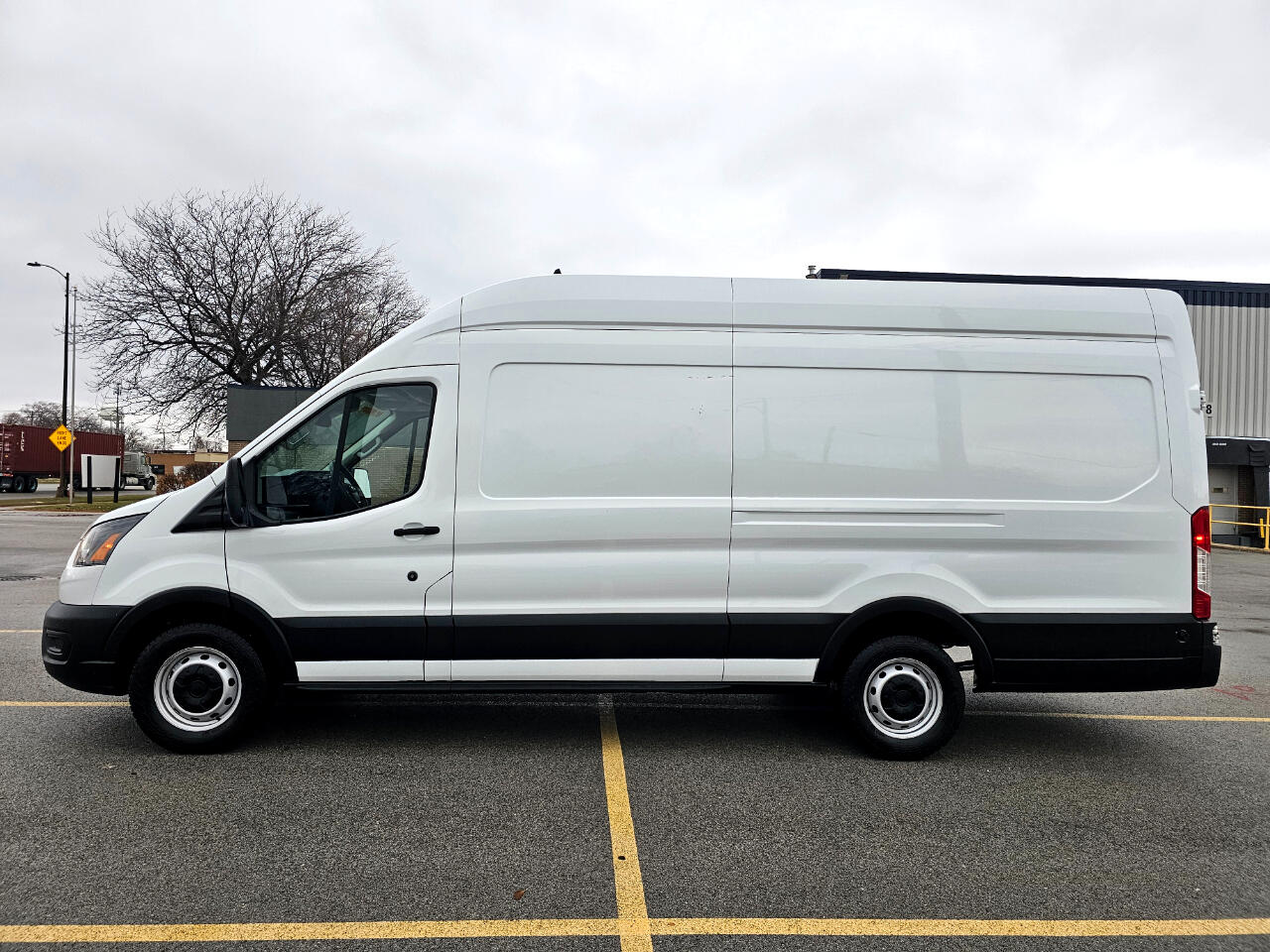 Ford Transit Cargo Van T-250 148" EL Hi Rf 9070 GVWR RWD 2020