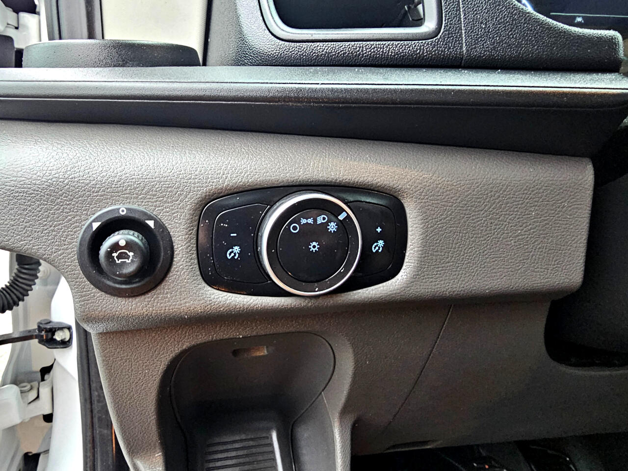 Ford Transit Cargo Van T-250 148" EL Hi Rf 9070 GVWR RWD 2020