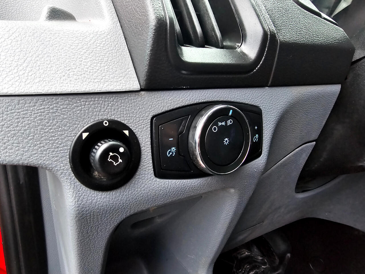 Ford Transit Van T-350 148" Med Rf 9500 GVWR Sliding RH Dr 2018