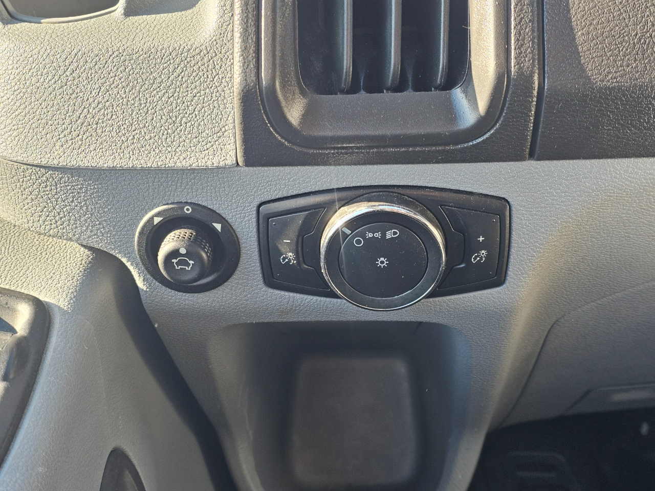 Ford Transit Chassis T-350 DRW 156" WB 9950 GVWR 2019