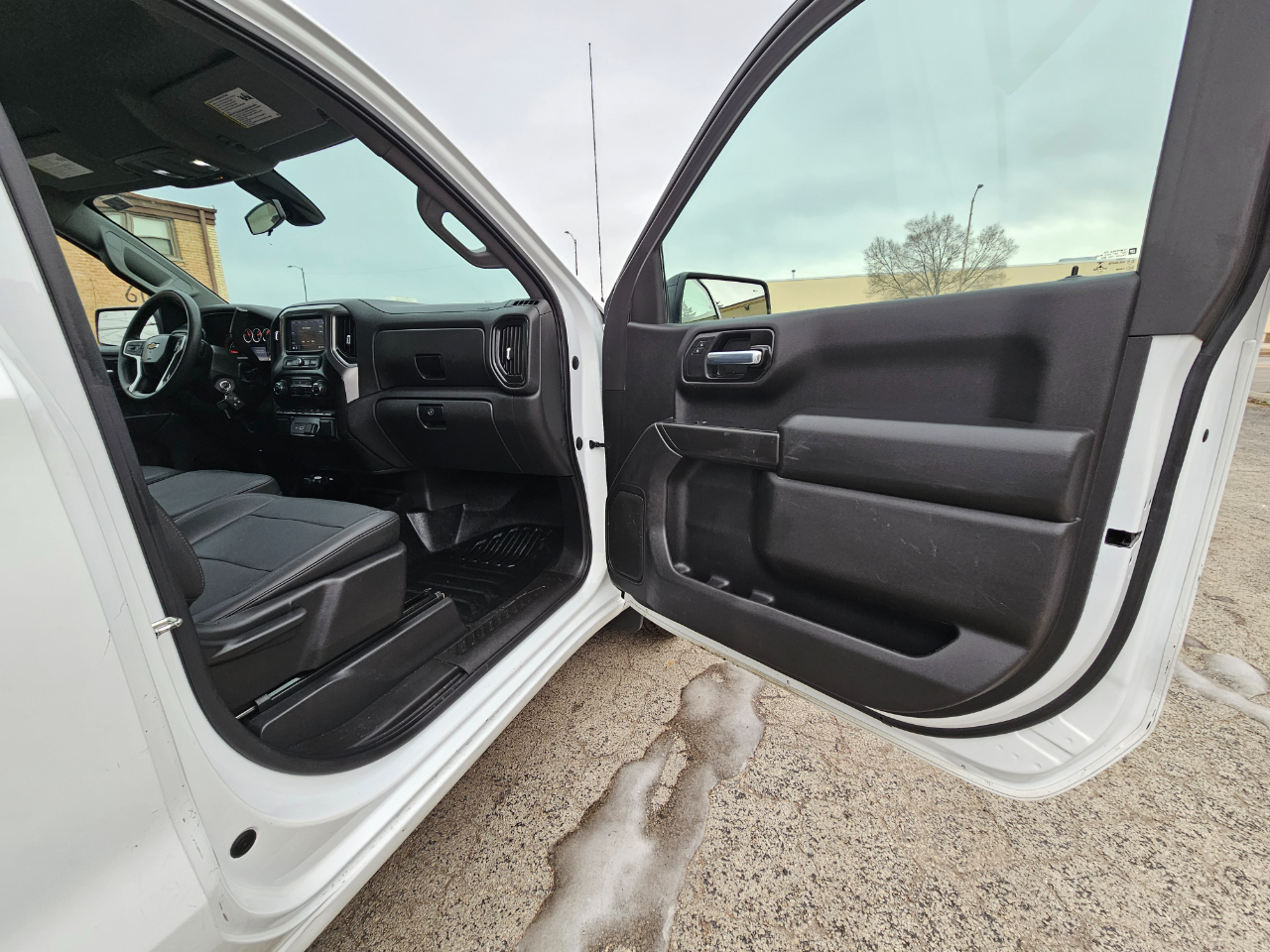 Chevrolet Silverado 1500 4WD Reg Cab 140" Work Truck 2021