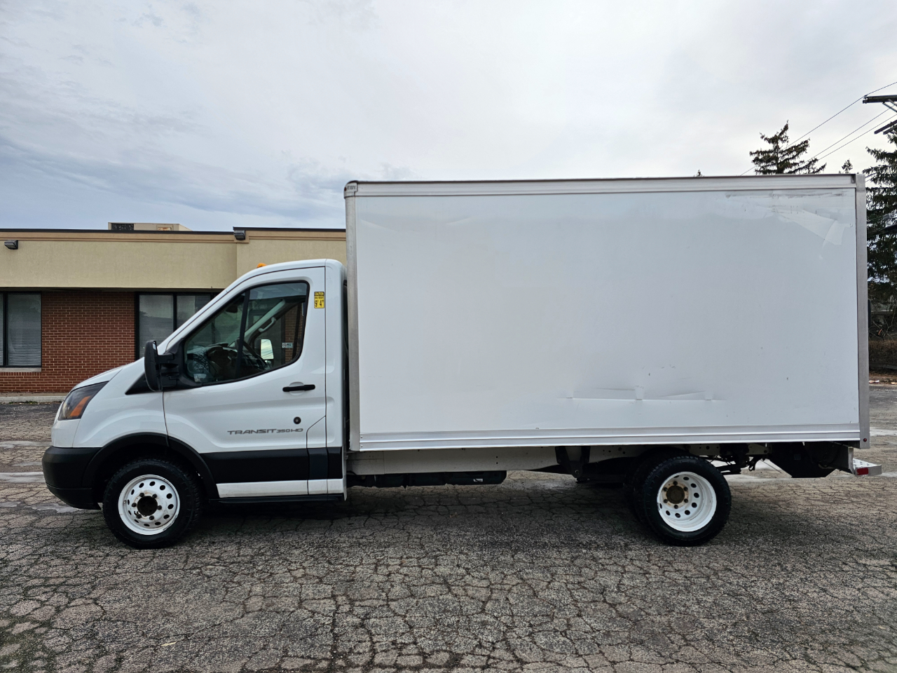 Ford Transit Chassis T-350 DRW 156" WB 9950 GVWR 2019