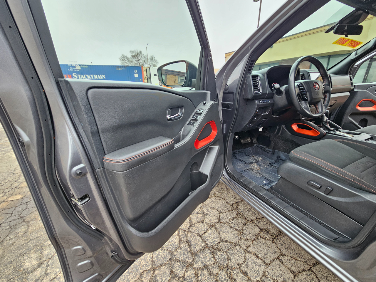 Nissan Frontier Crew Cab 4x4 PRO-4X 2024