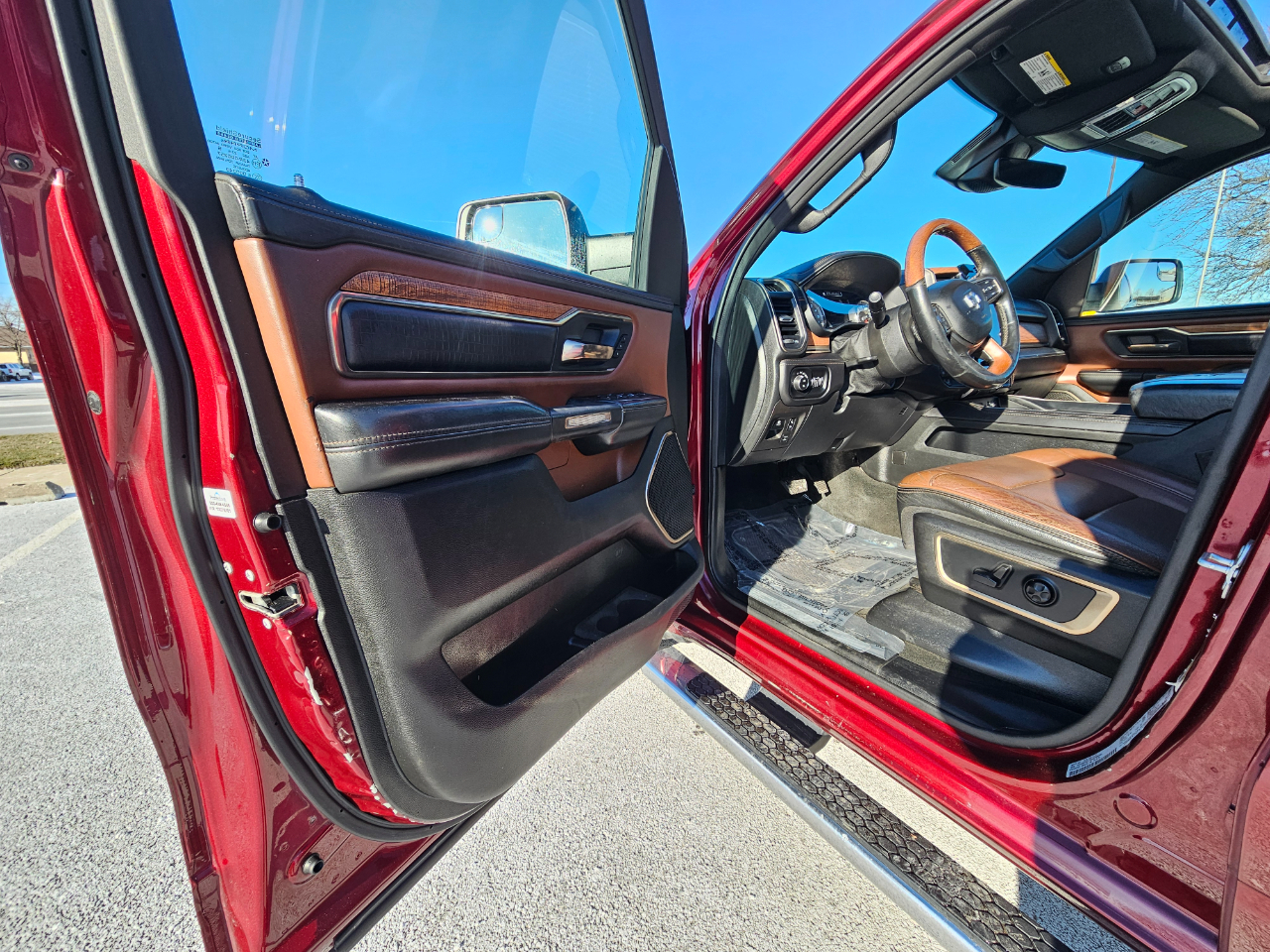 RAM 1500 Longhorn 4x4 Crew Cab 5'7" Box 2022