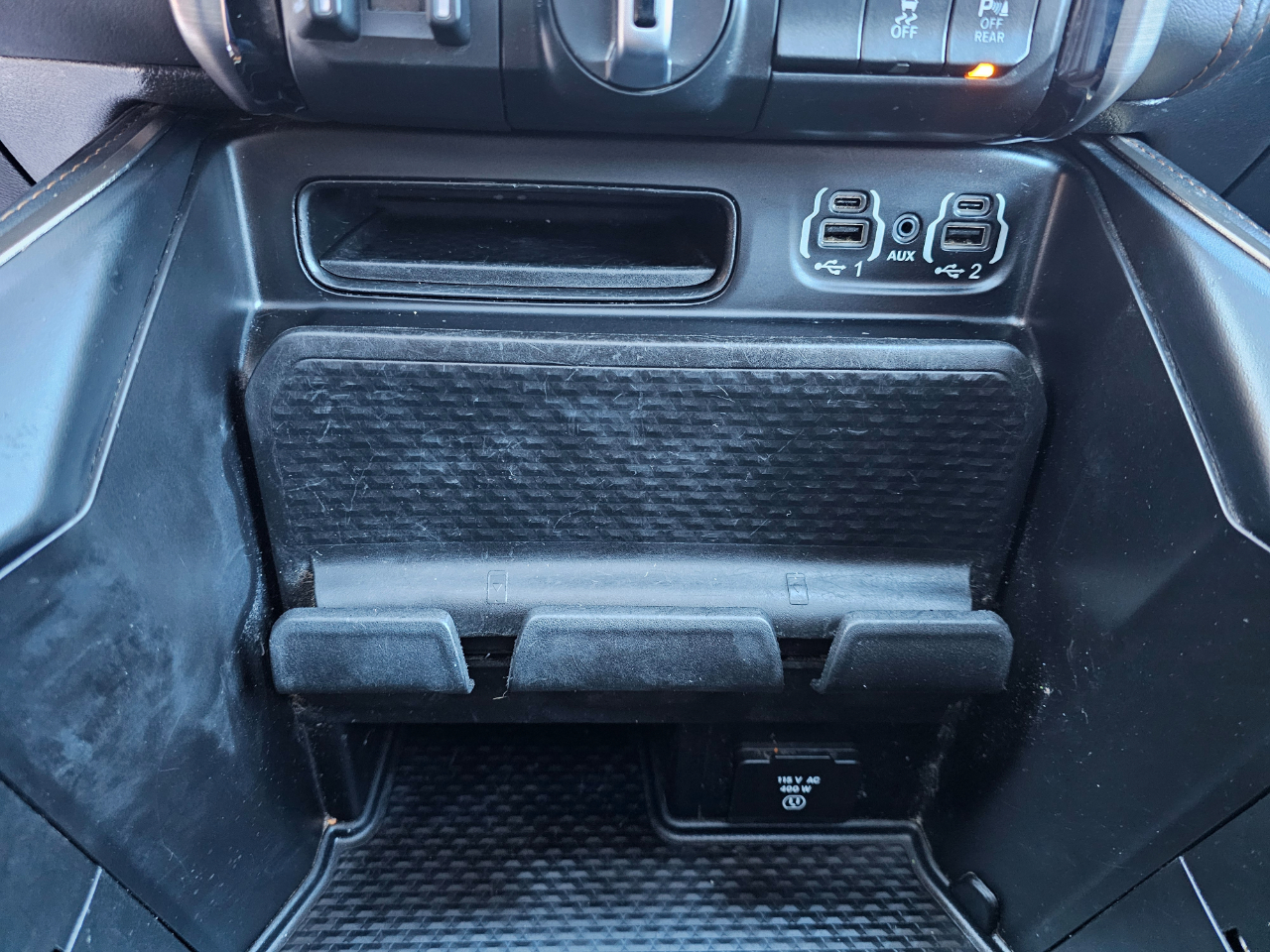 RAM 1500 Longhorn 4x4 Crew Cab 5'7" Box 2022