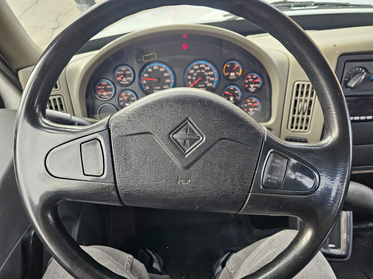 International 4300  2011