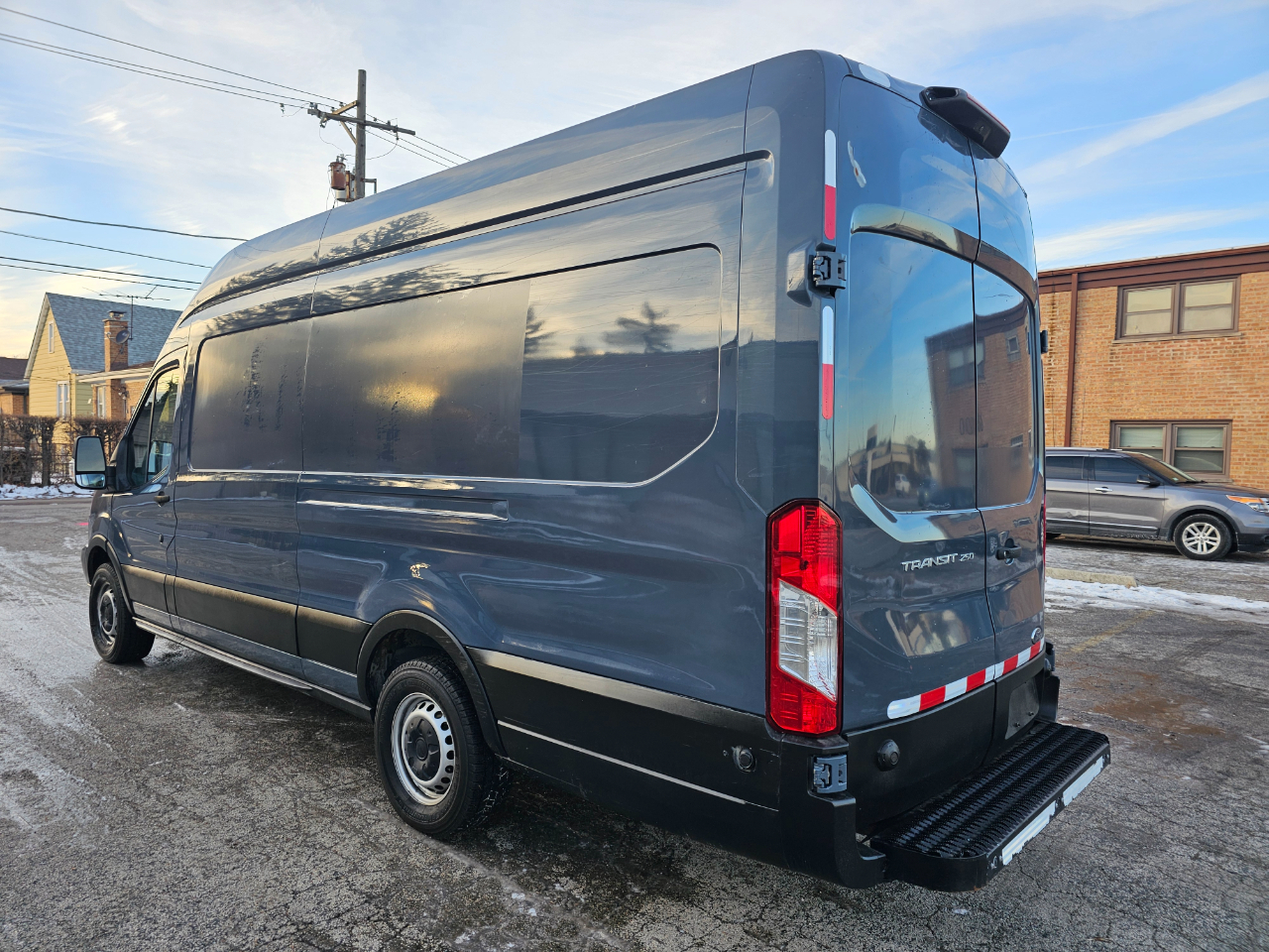 Ford Transit Van T-250 148" EL Hi Rf 9000 GVWR Sliding RH Dr 2019