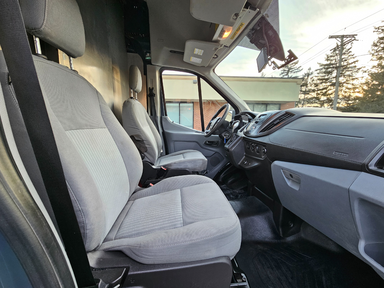 Ford Transit Van T-250 148" EL Hi Rf 9000 GVWR Sliding RH Dr 2019