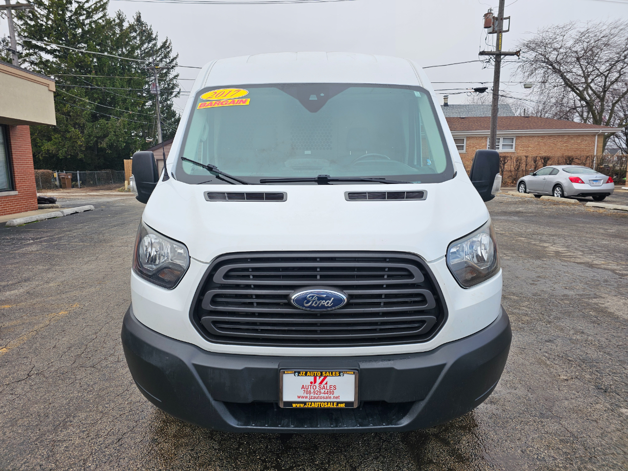 Ford Transit Van T-250 148" Med Rf 9000 GVWR Sliding RH Dr 2017