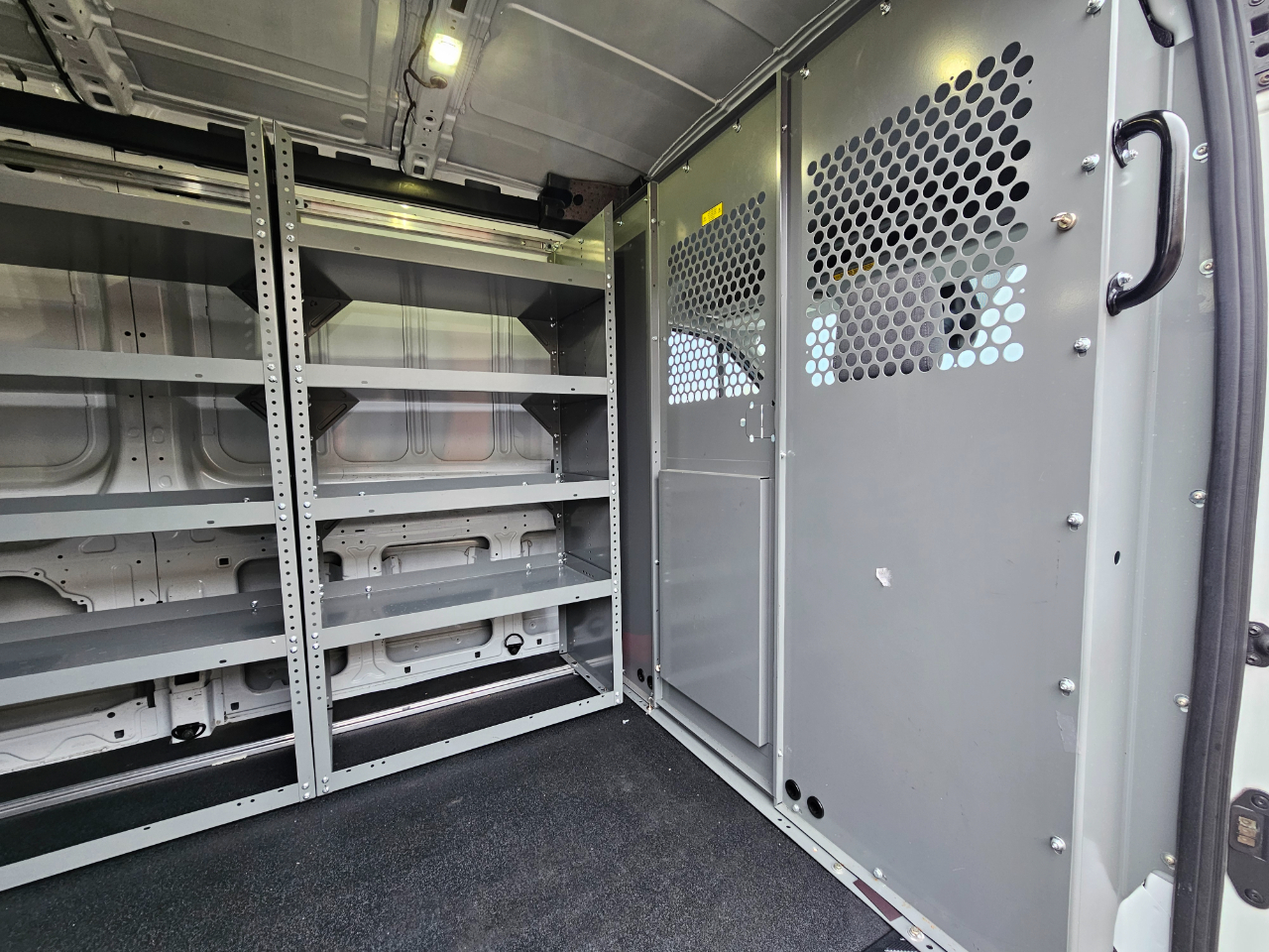 Ford Transit Van T-250 148" Med Rf 9000 GVWR Sliding RH Dr 2017