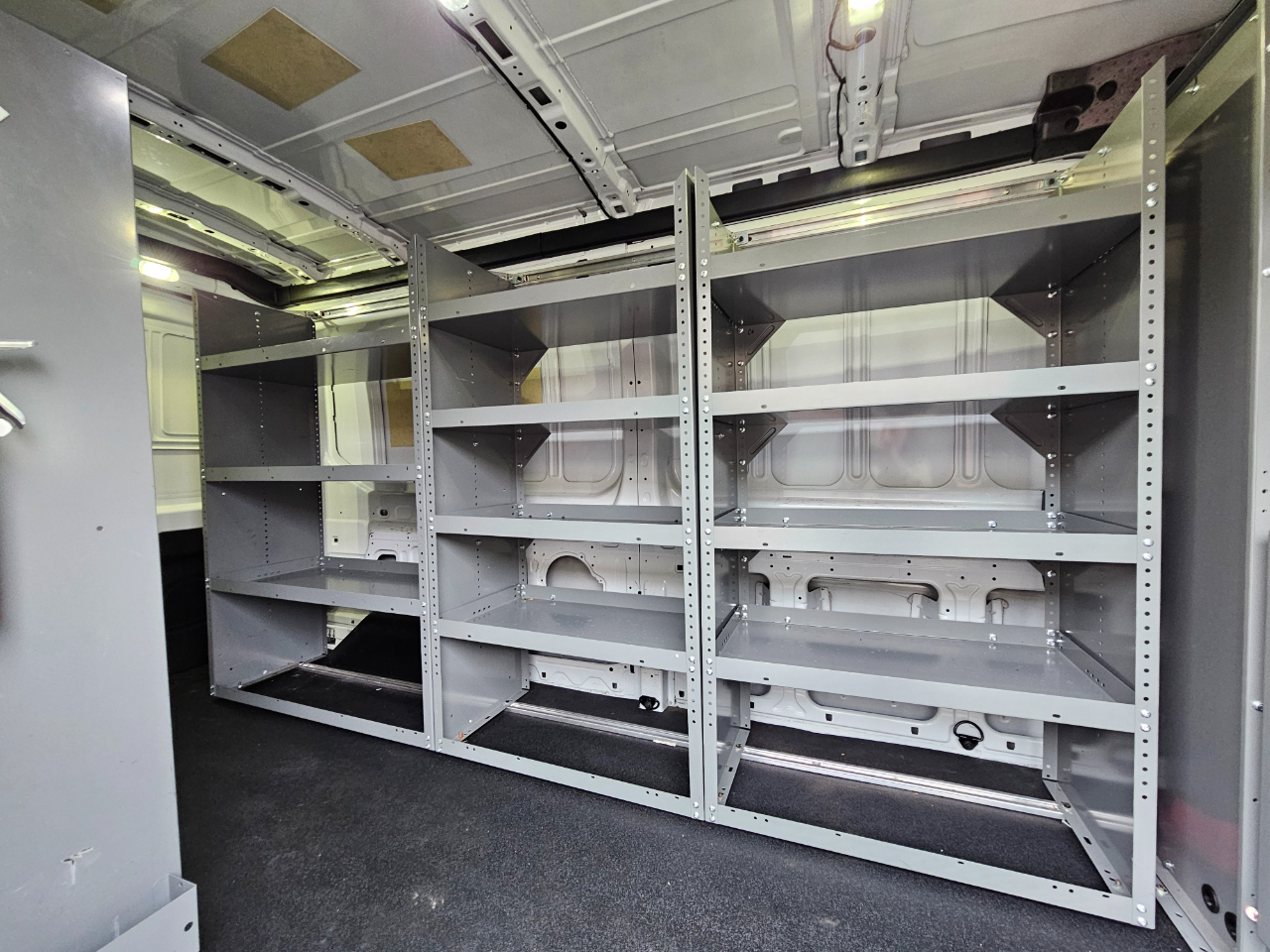 Ford Transit Van T-250 148" Med Rf 9000 GVWR Sliding RH Dr 2017