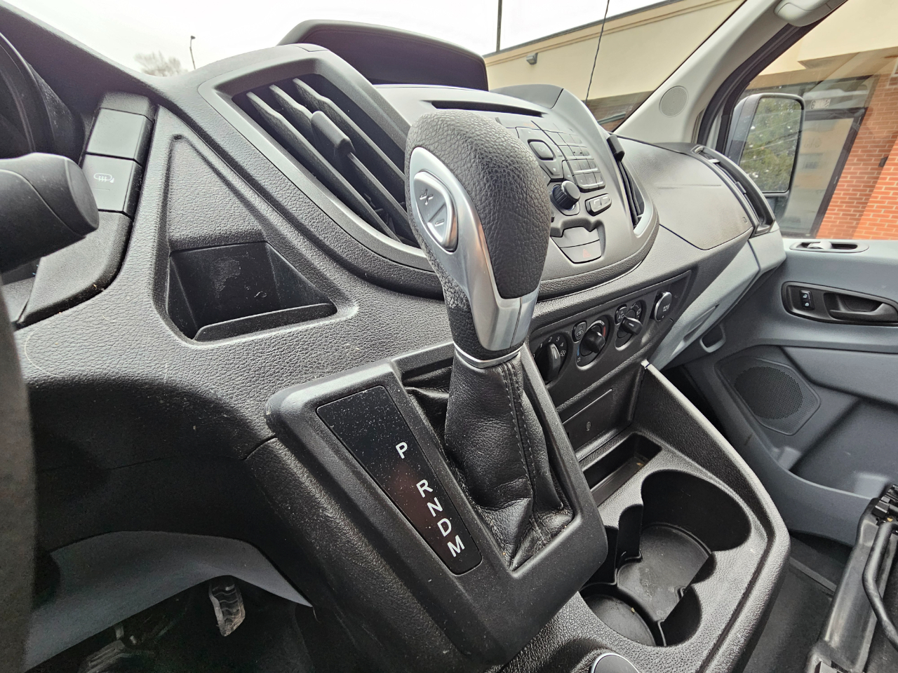 Ford Transit Van T-250 148" Med Rf 9000 GVWR Sliding RH Dr 2017