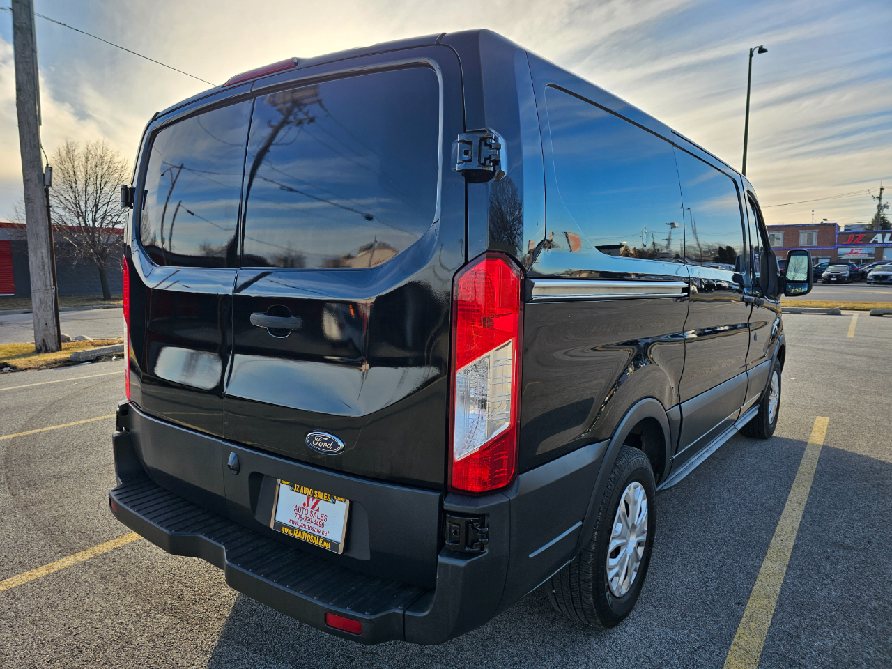 Ford Transit Van T-150 130" Low Rf 8600 GVWR Sliding RH Dr 2017