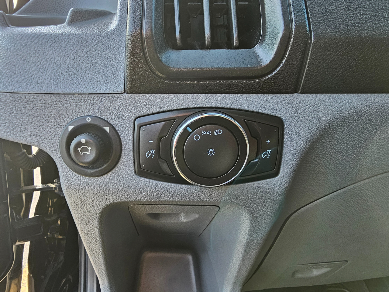 Ford Transit Van T-150 130" Low Rf 8600 GVWR Sliding RH Dr 2017