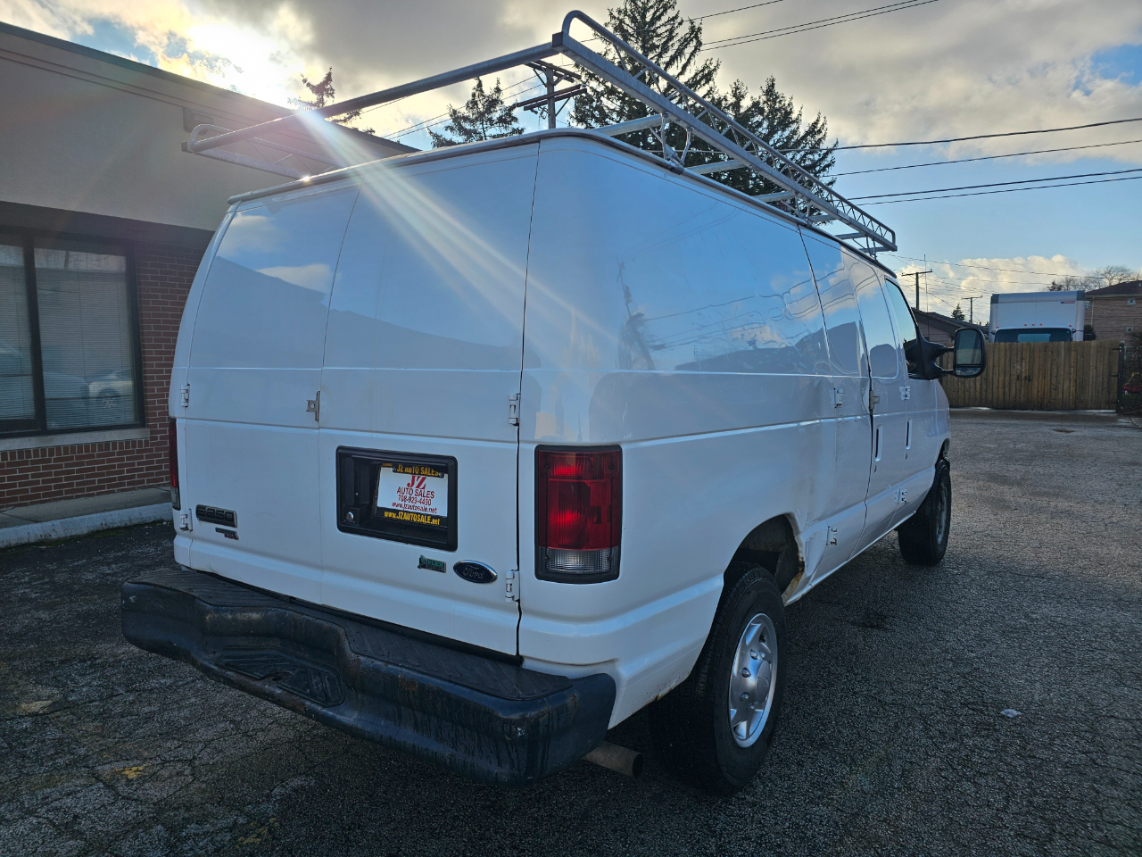 Ford Econoline Cargo Van E-250 Recreational 2011