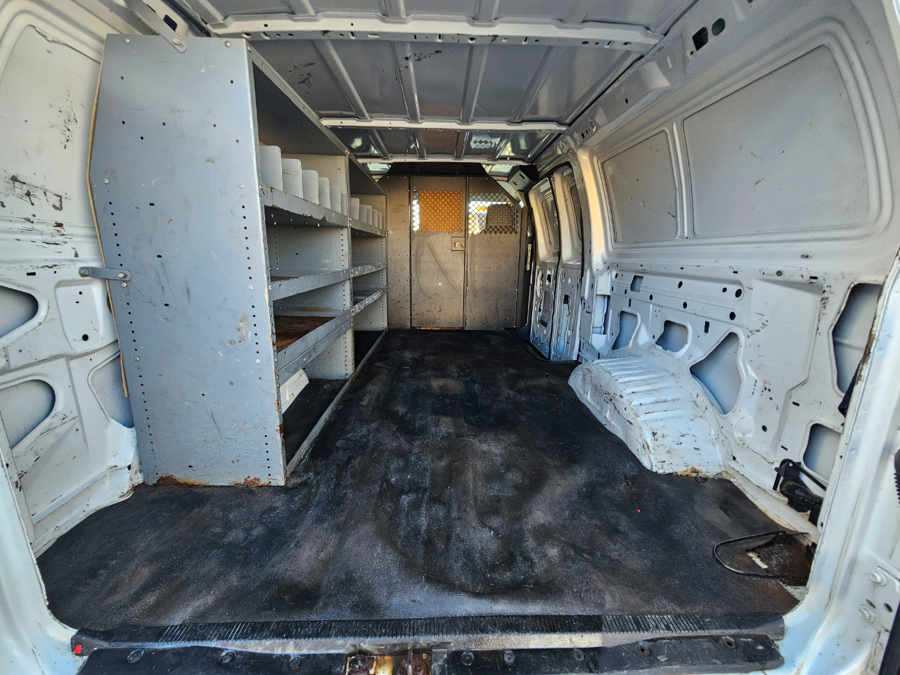 Ford Econoline Cargo Van E-250 Recreational 2011