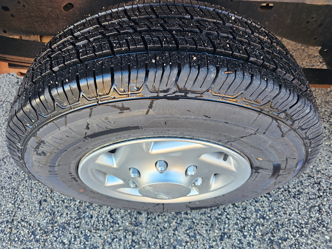 Ford Econoline Cargo Van E-250 Recreational 2011