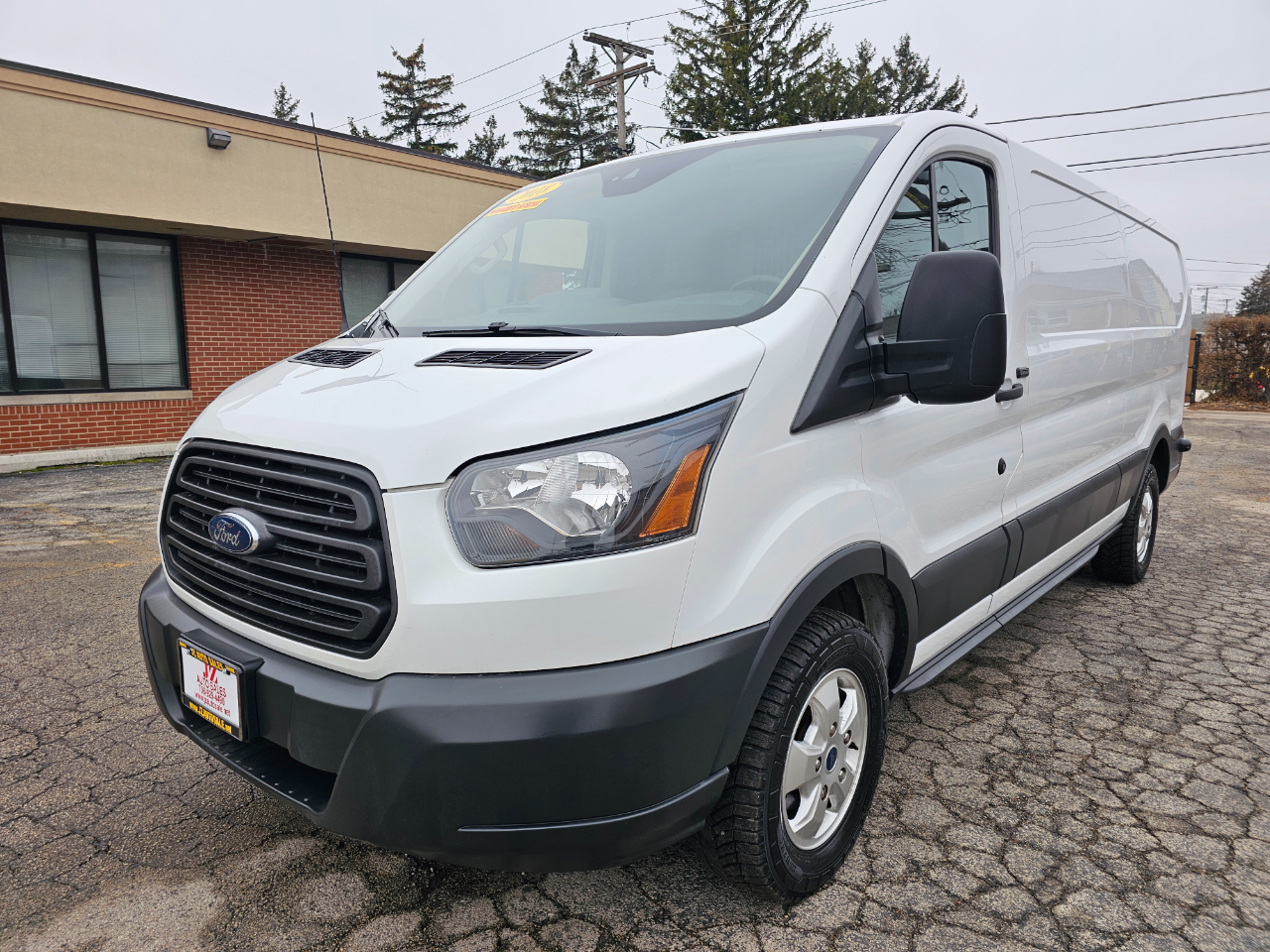 Ford Transit Van T-250 148" Low Rf 9000 GVWR Swing-Out RH Dr 2018