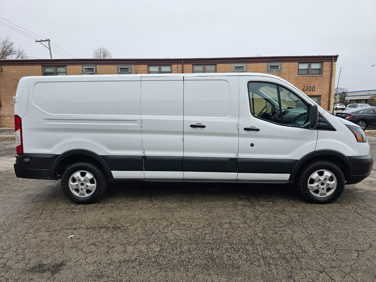 Ford Transit Van T-250 148" Low Rf 9000 GVWR Swing-Out RH Dr 2018