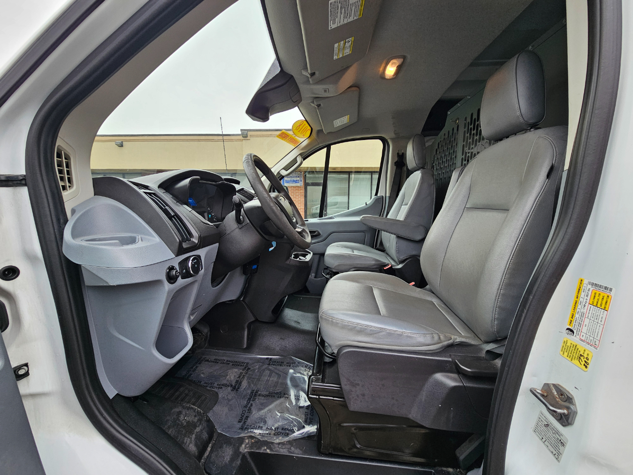 Ford Transit Van T-250 148" Low Rf 9000 GVWR Swing-Out RH Dr 2018