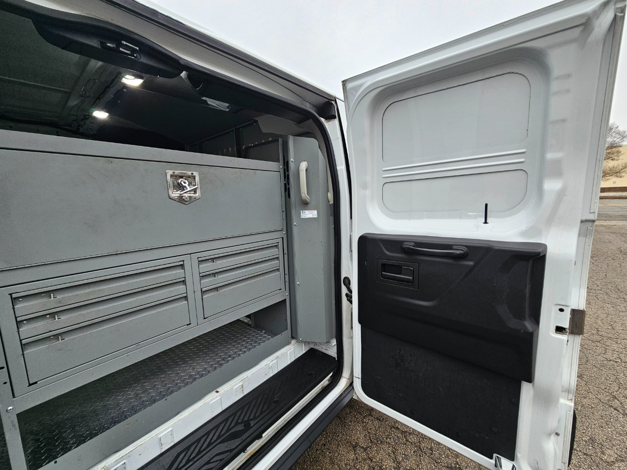 Ford Transit Van T-250 148" Low Rf 9000 GVWR Swing-Out RH Dr 2018