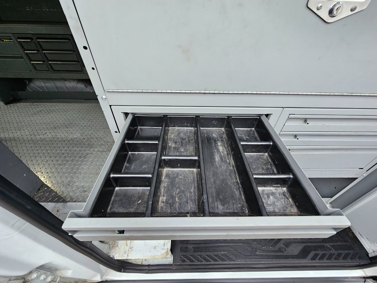 Ford Transit Van T-250 148" Low Rf 9000 GVWR Swing-Out RH Dr 2018