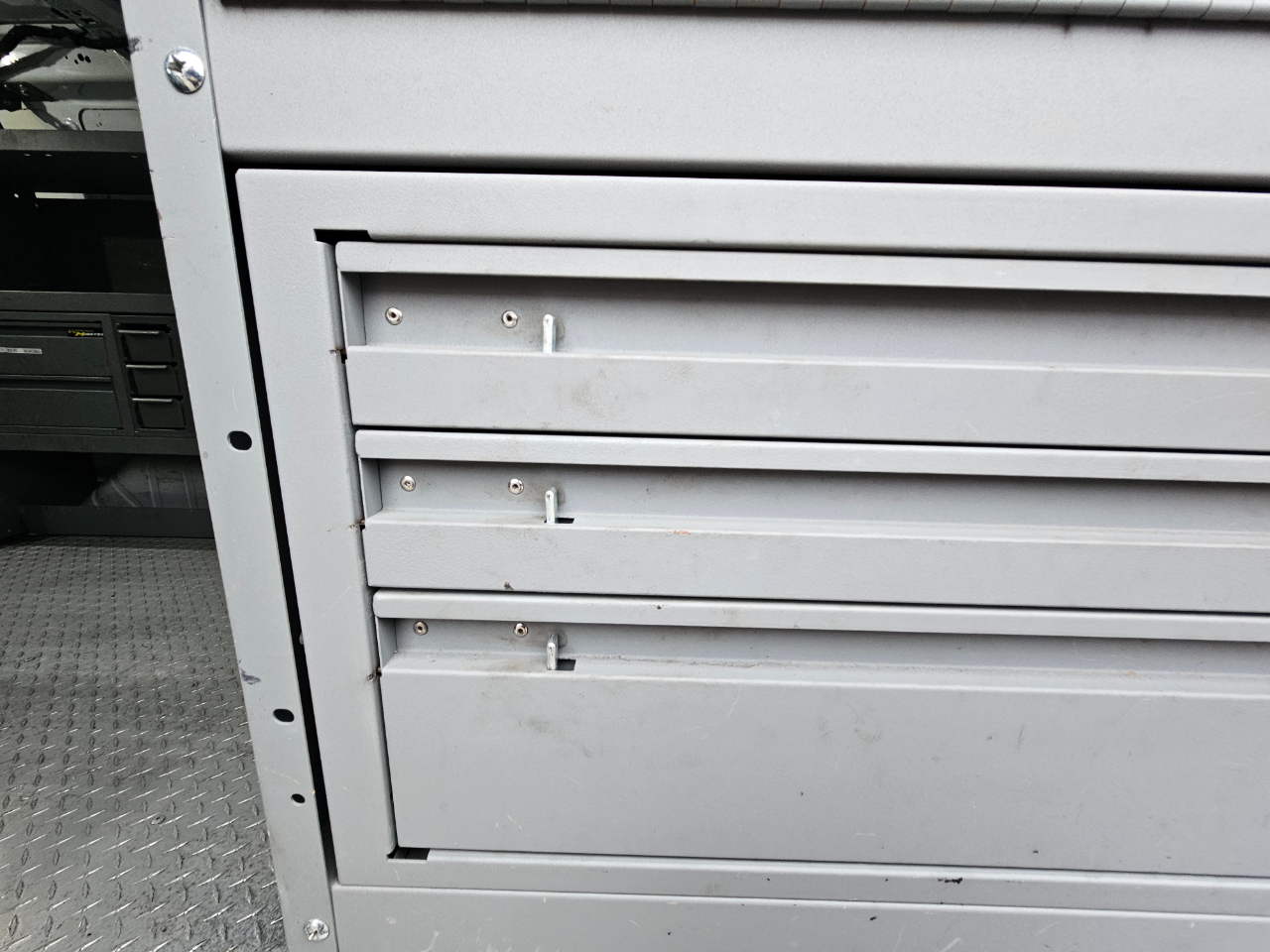 Ford Transit Van T-250 148" Low Rf 9000 GVWR Swing-Out RH Dr 2018