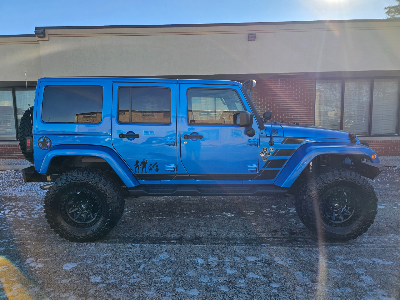 Jeep Wrangler Unlimited 4WD 4dr Sahara 2016