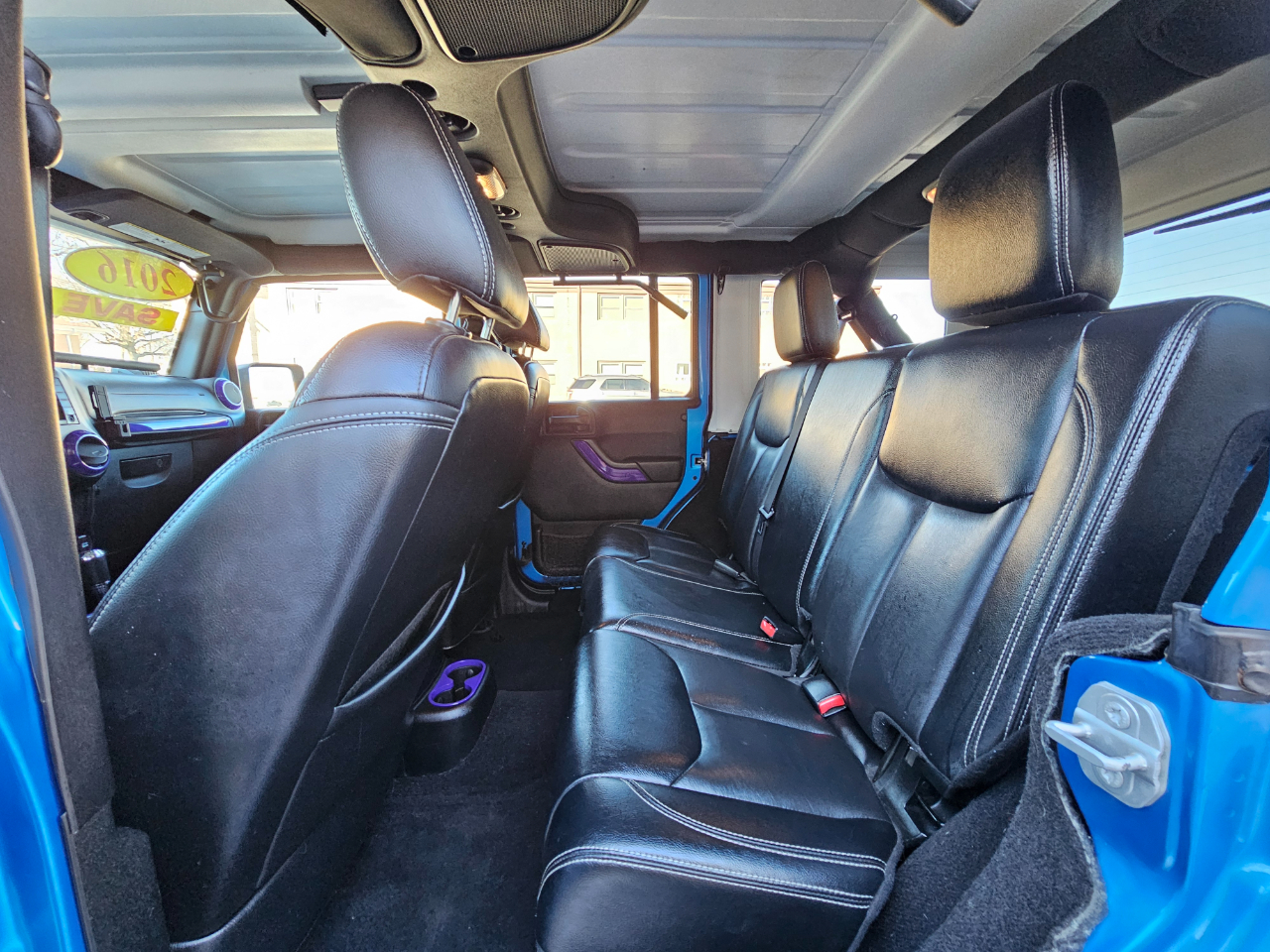 Jeep Wrangler Unlimited 4WD 4dr Sahara 2016