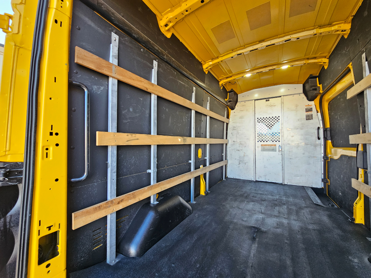 Ford Transit Cargo Van T-250 148" Hi Rf 9070 GVWR RWD 2021