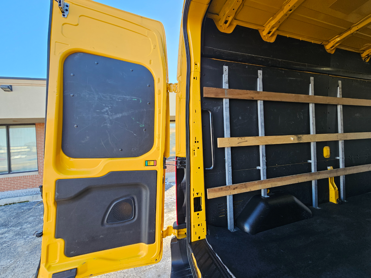 Ford Transit Cargo Van T-250 148" Hi Rf 9070 GVWR RWD 2021