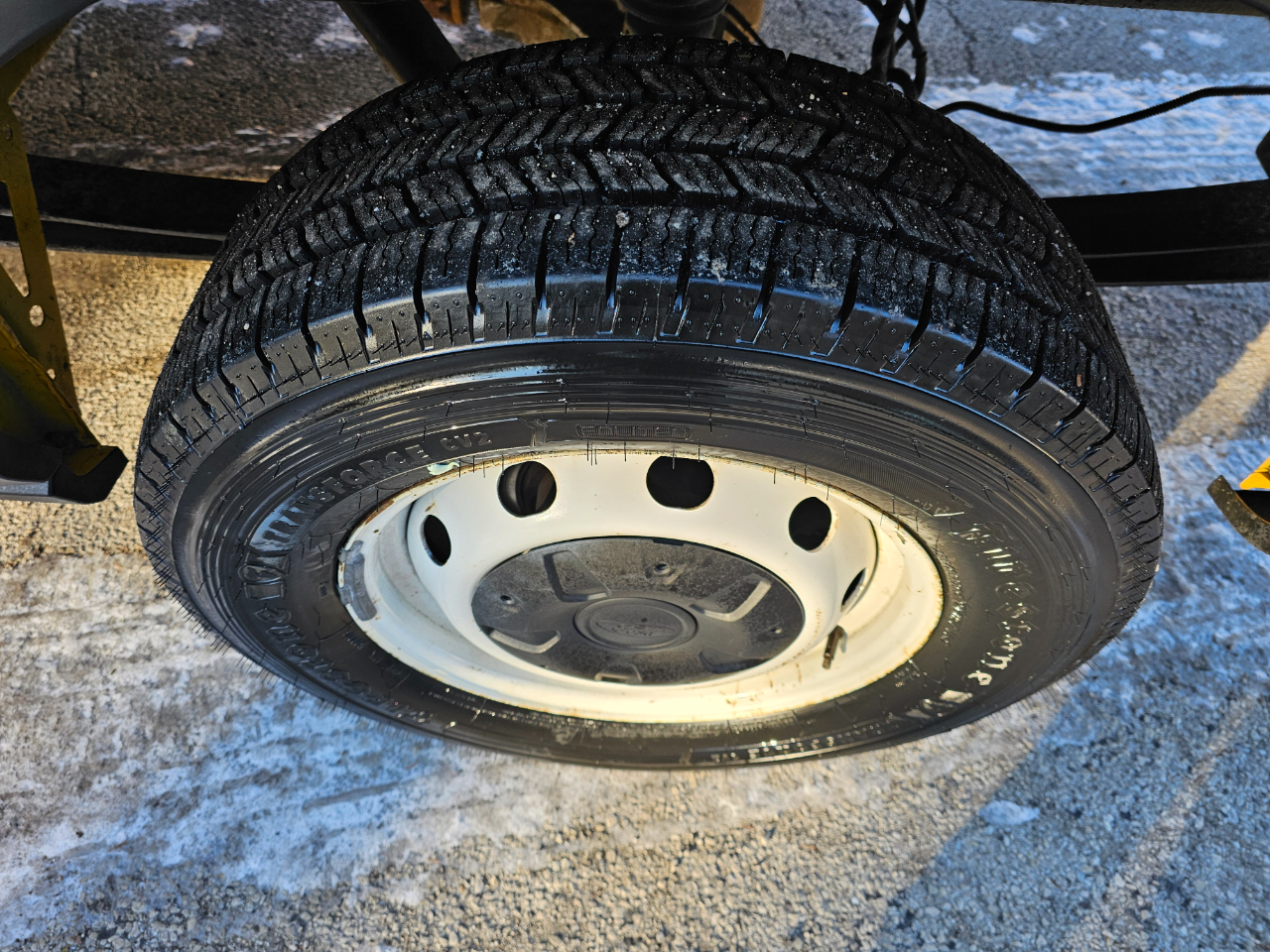 Ford Transit Cargo Van T-250 148" Hi Rf 9070 GVWR RWD 2021