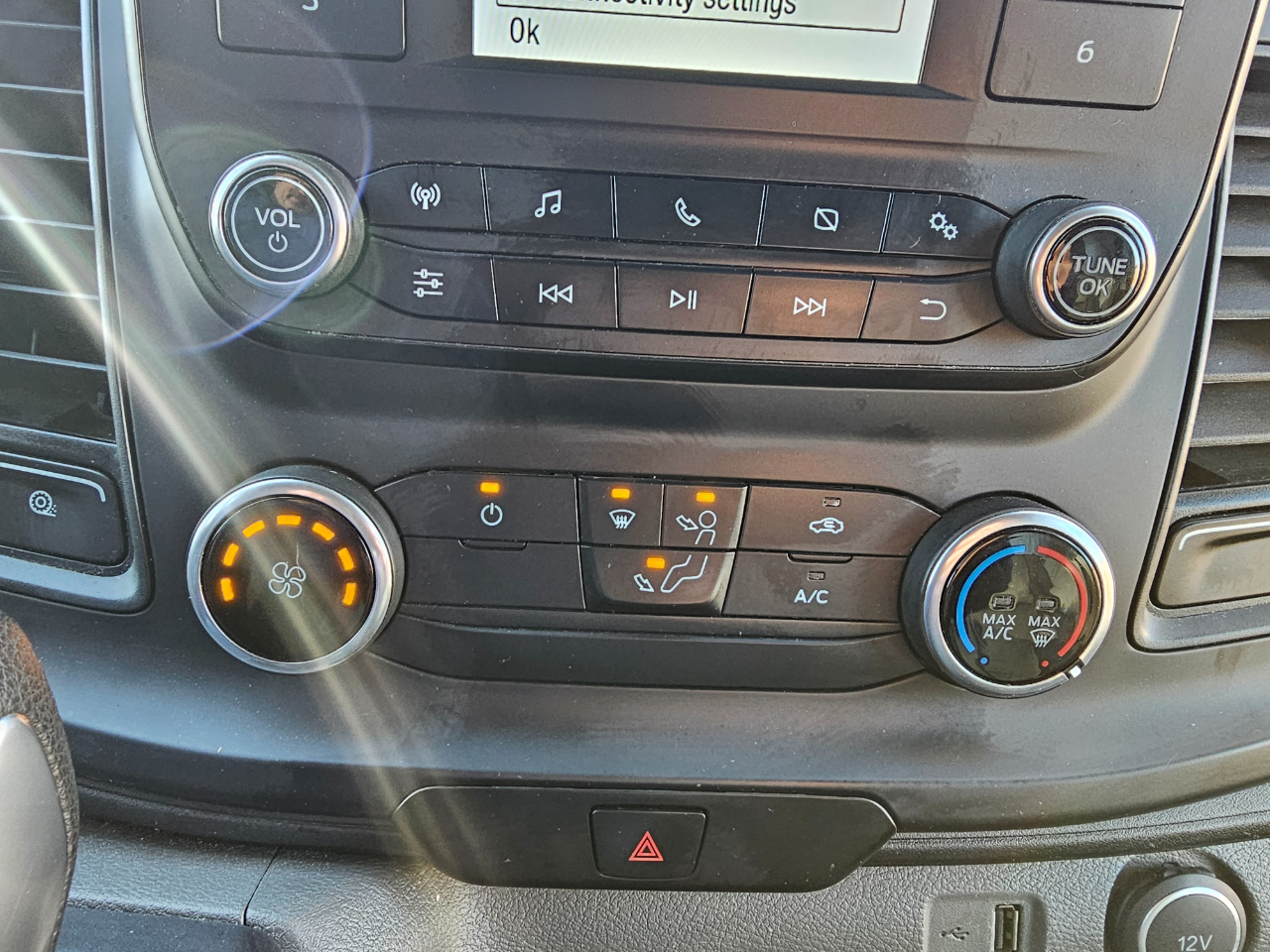 Ford Transit Cargo Van T-250 148" Hi Rf 9070 GVWR RWD 2021