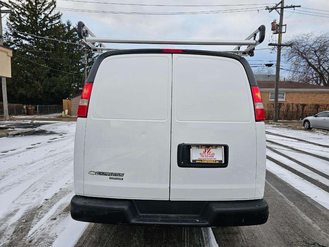 Chevrolet Express Cargo Van RWD 3500 135" 2015